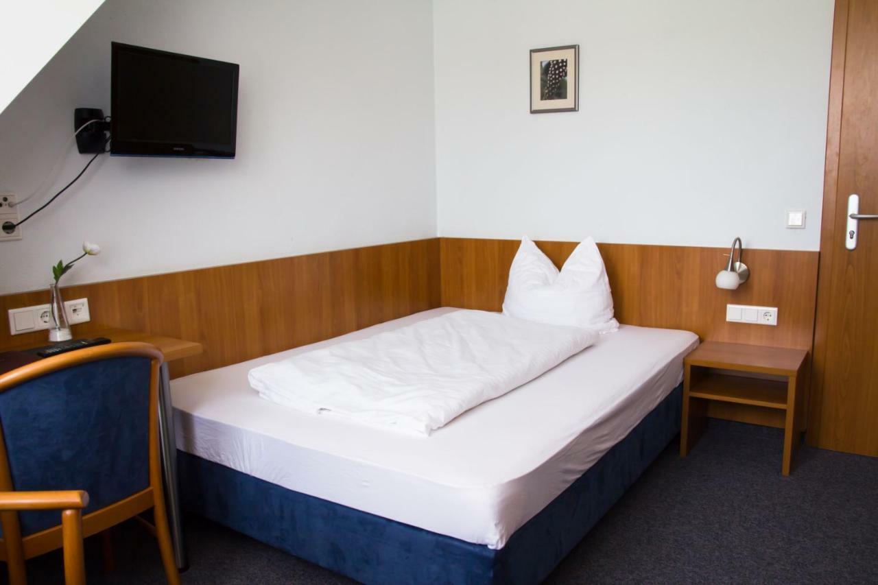 Gaestehaus Zur Kurve Zirndorf Εξωτερικό φωτογραφία