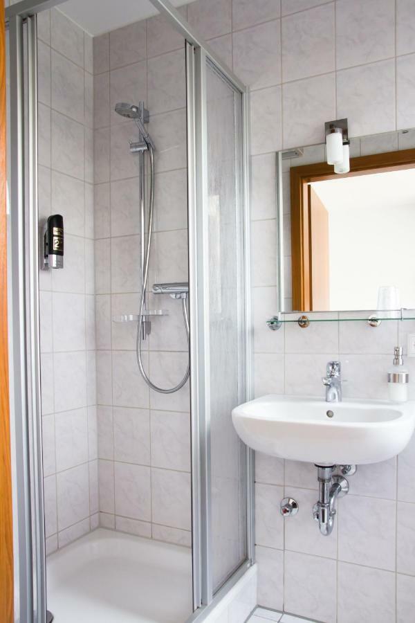 Gaestehaus Zur Kurve Zirndorf Εξωτερικό φωτογραφία